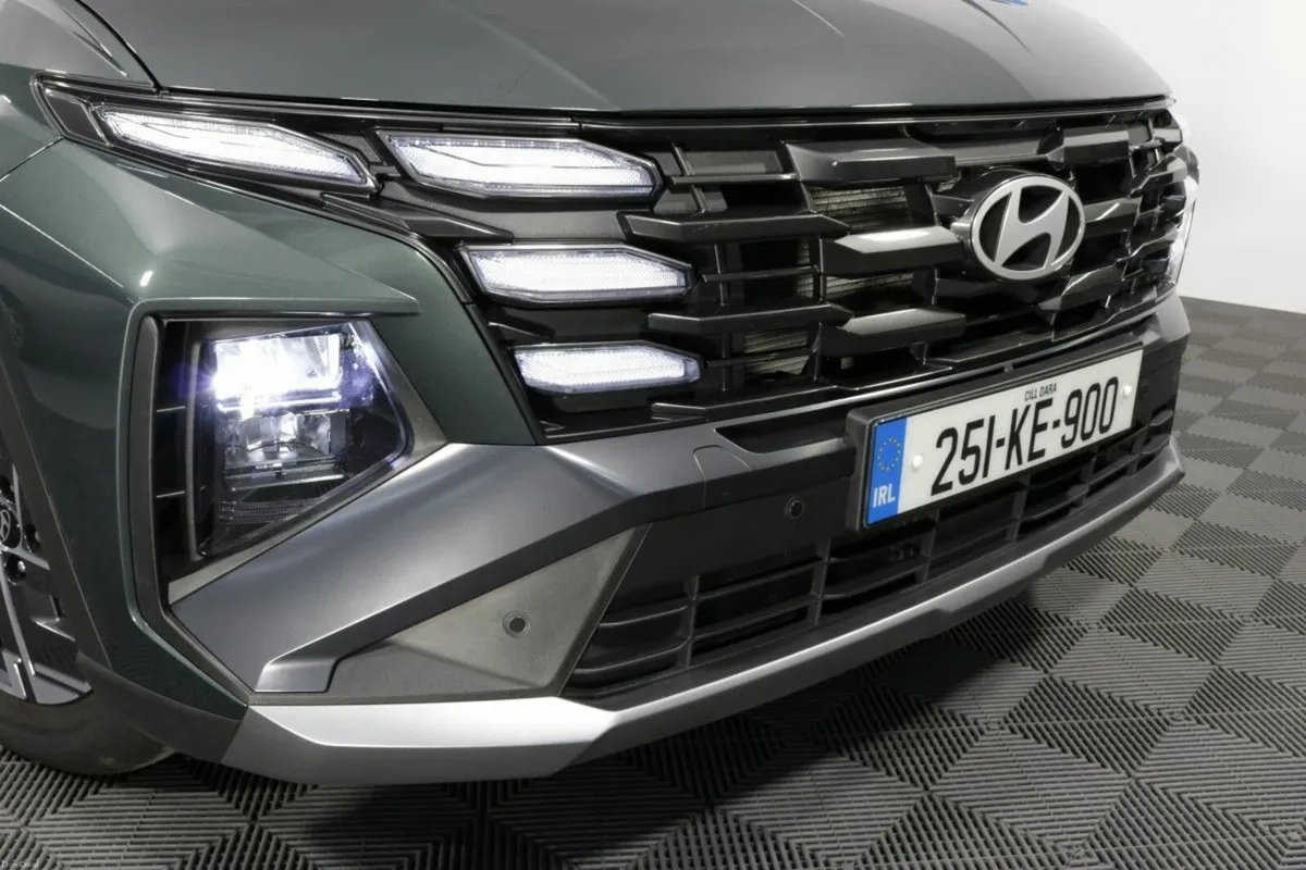 Hyundai Tucson COMFORT PLUS 1.6L DIESEL SUV - Image 4