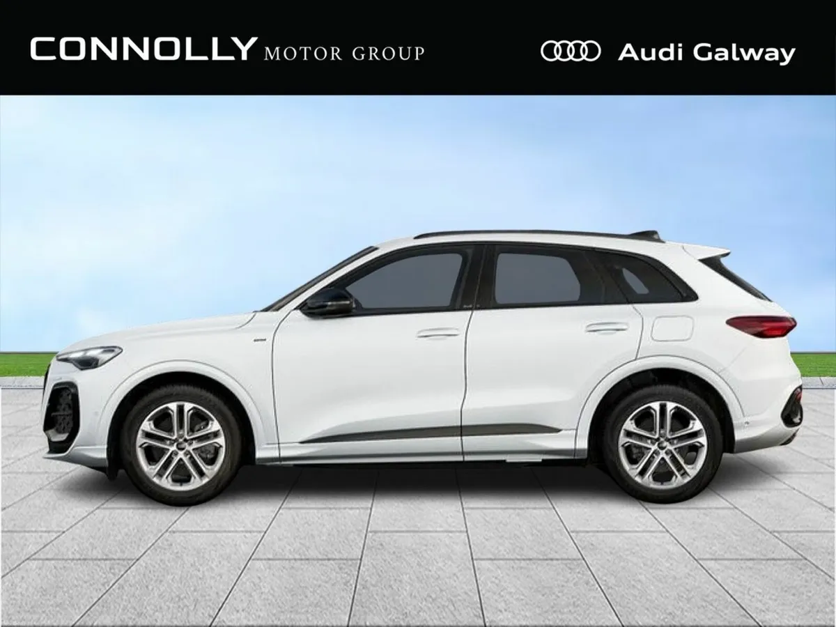 Audi Q5 S-LINE E-HYBRID A/T - Image 3