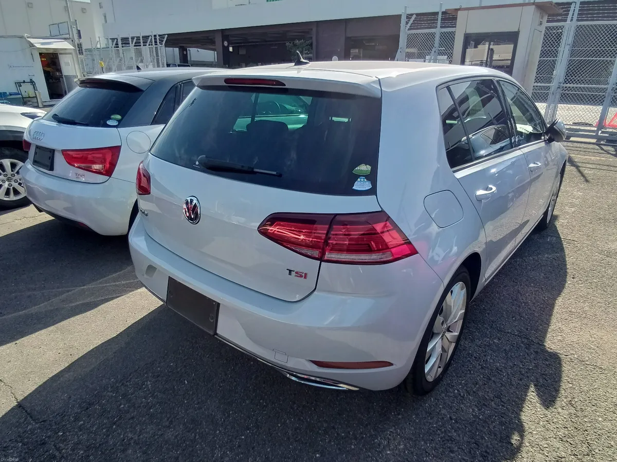 2017 VW Golf Highline Automatic - Image 4