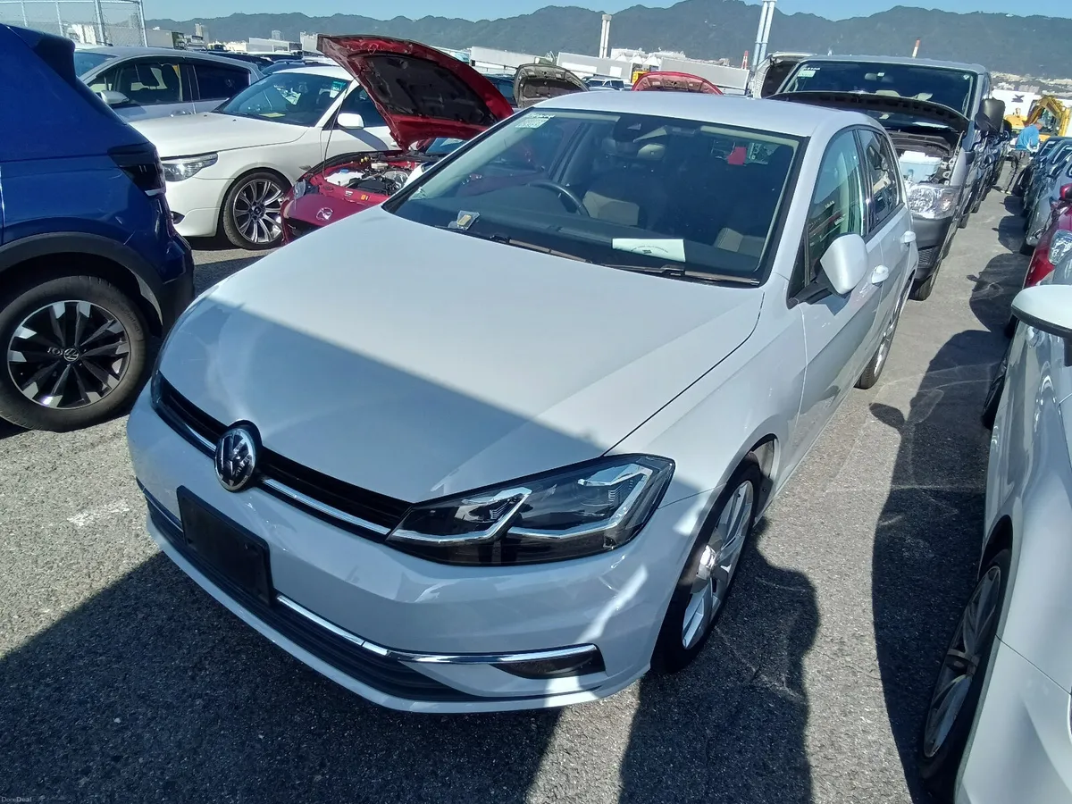 2017 VW Golf Highline Automatic - Image 3