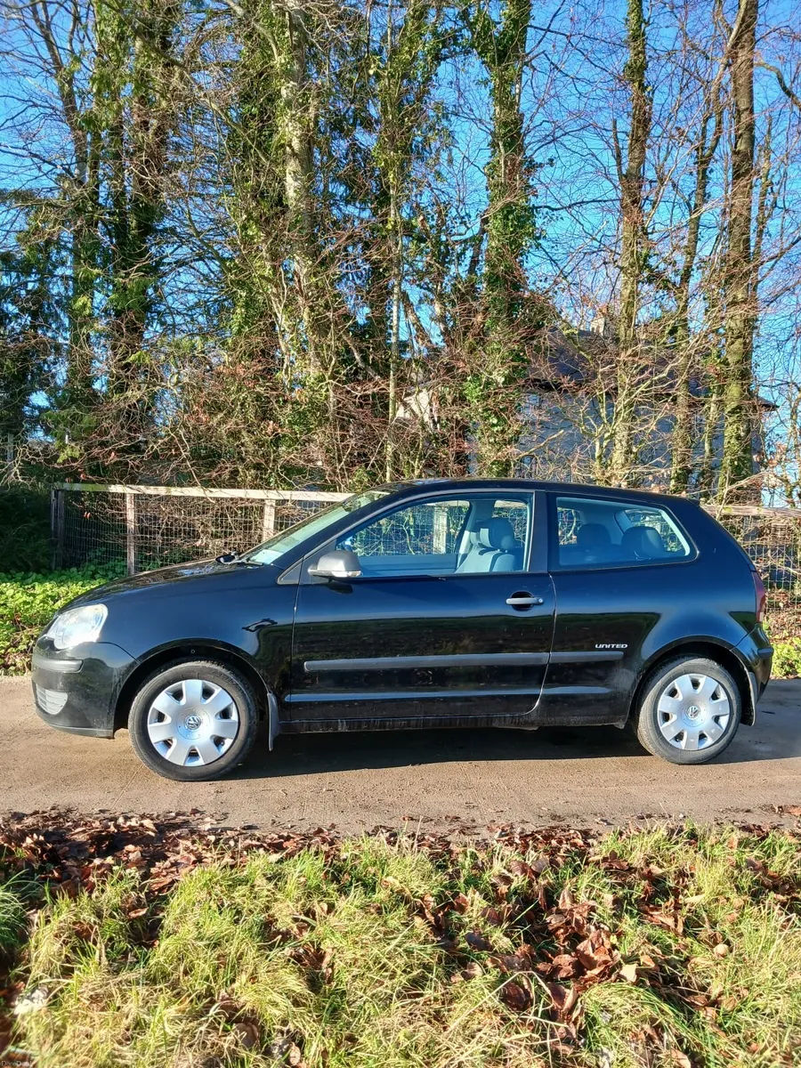 Volkswagen Polo 2010 - Image 1