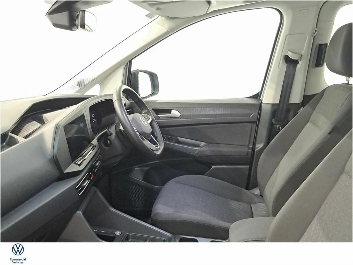Volkswagen Caddy Maxi Life 7 SEAT TDI 122HP A7F - Image 4
