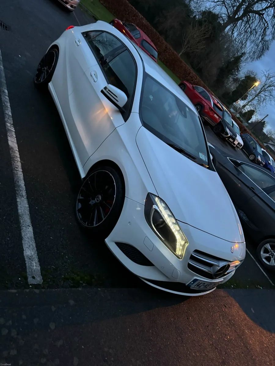 Mercedes-Benz A-Class 2014 - Image 4