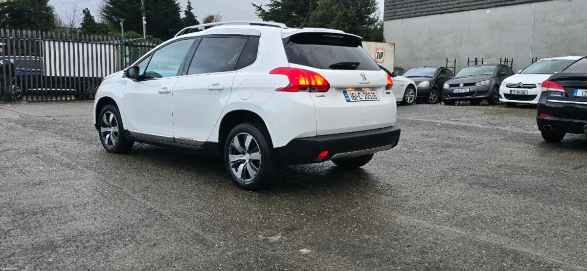 Peugeot 2008 - Image 3