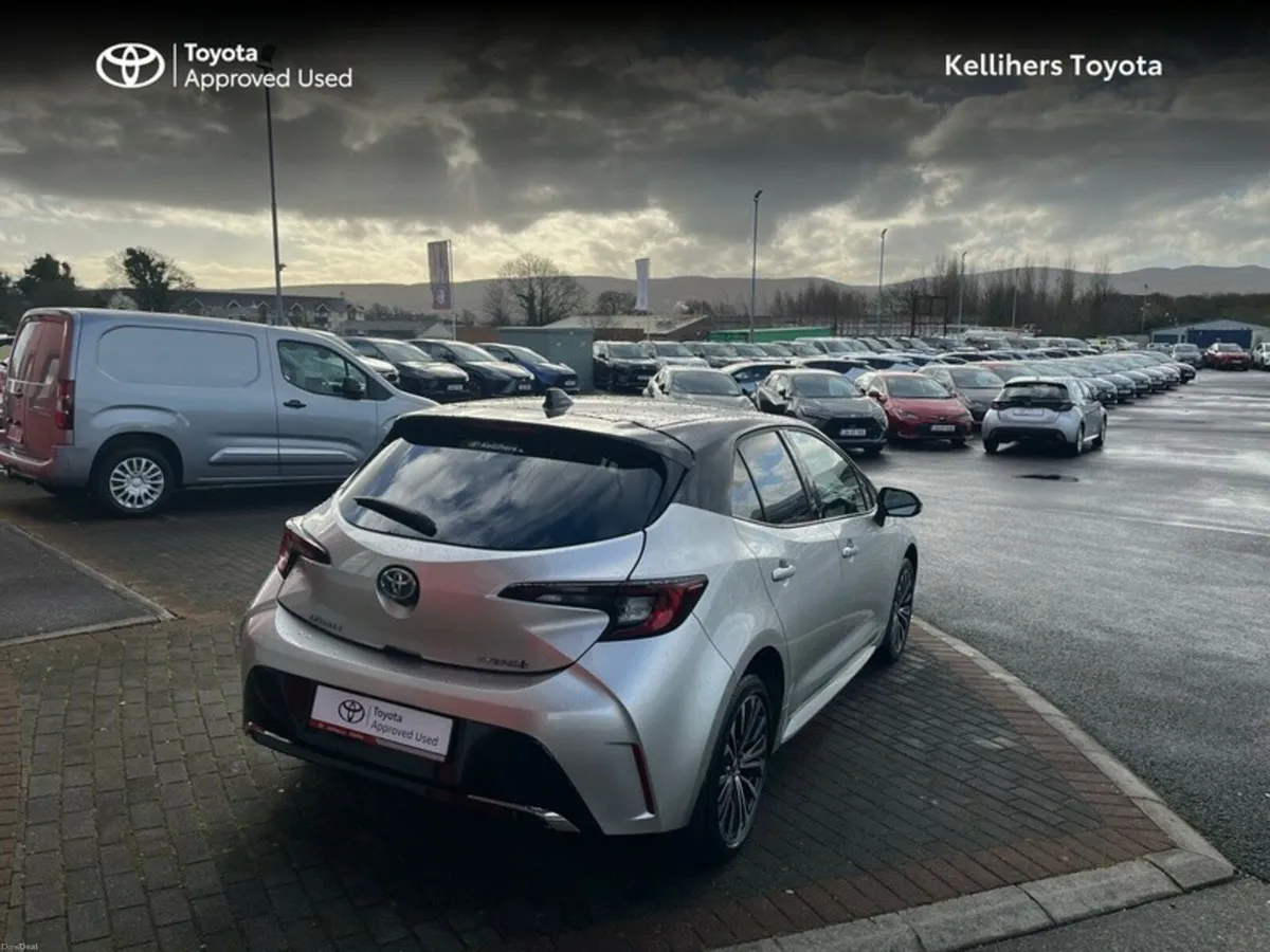 Toyota Corolla HYBRID ELECTRIC LUNA SPORT - Image 2