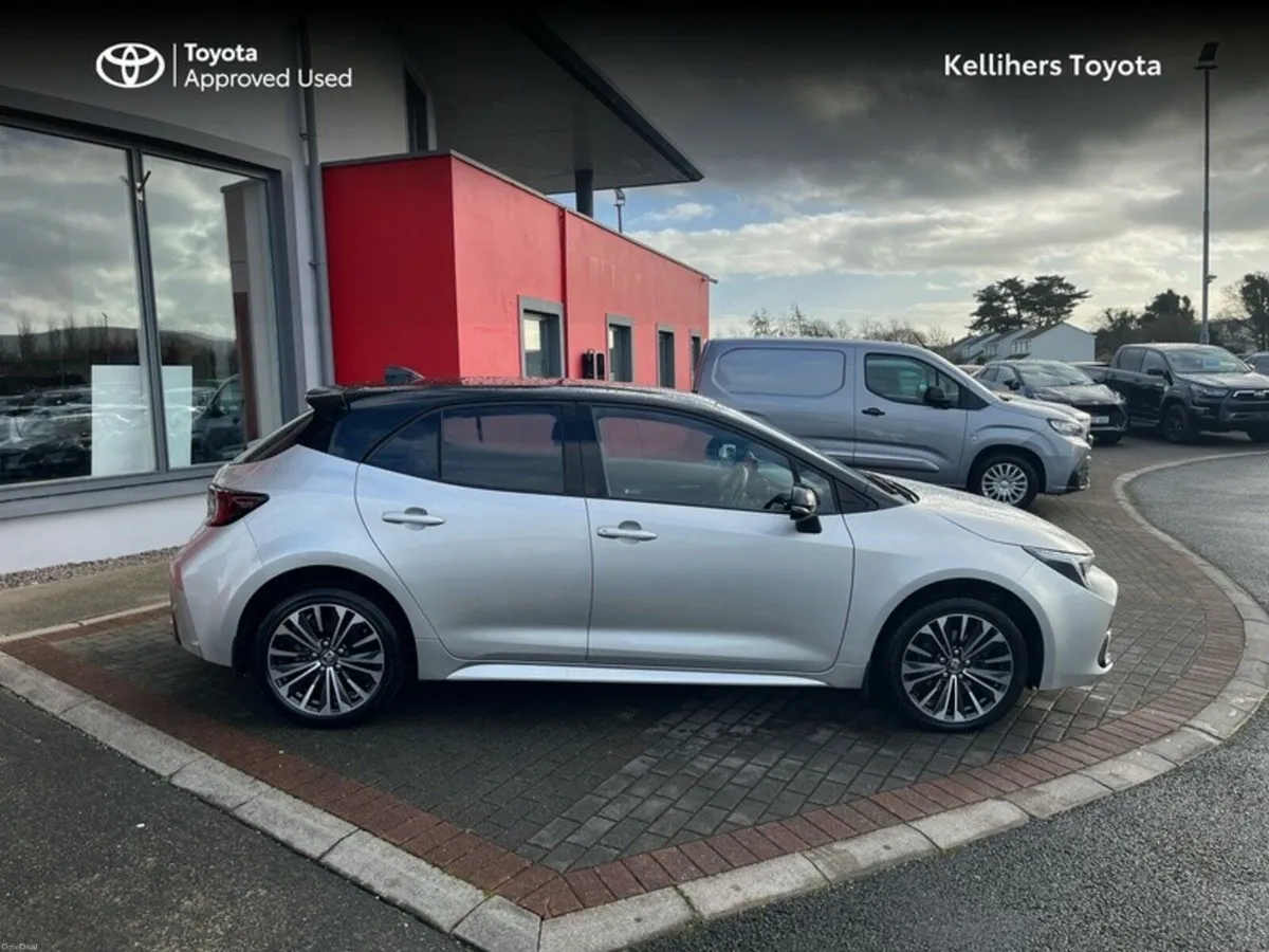 Toyota Corolla HYBRID ELECTRIC LUNA SPORT - Image 3