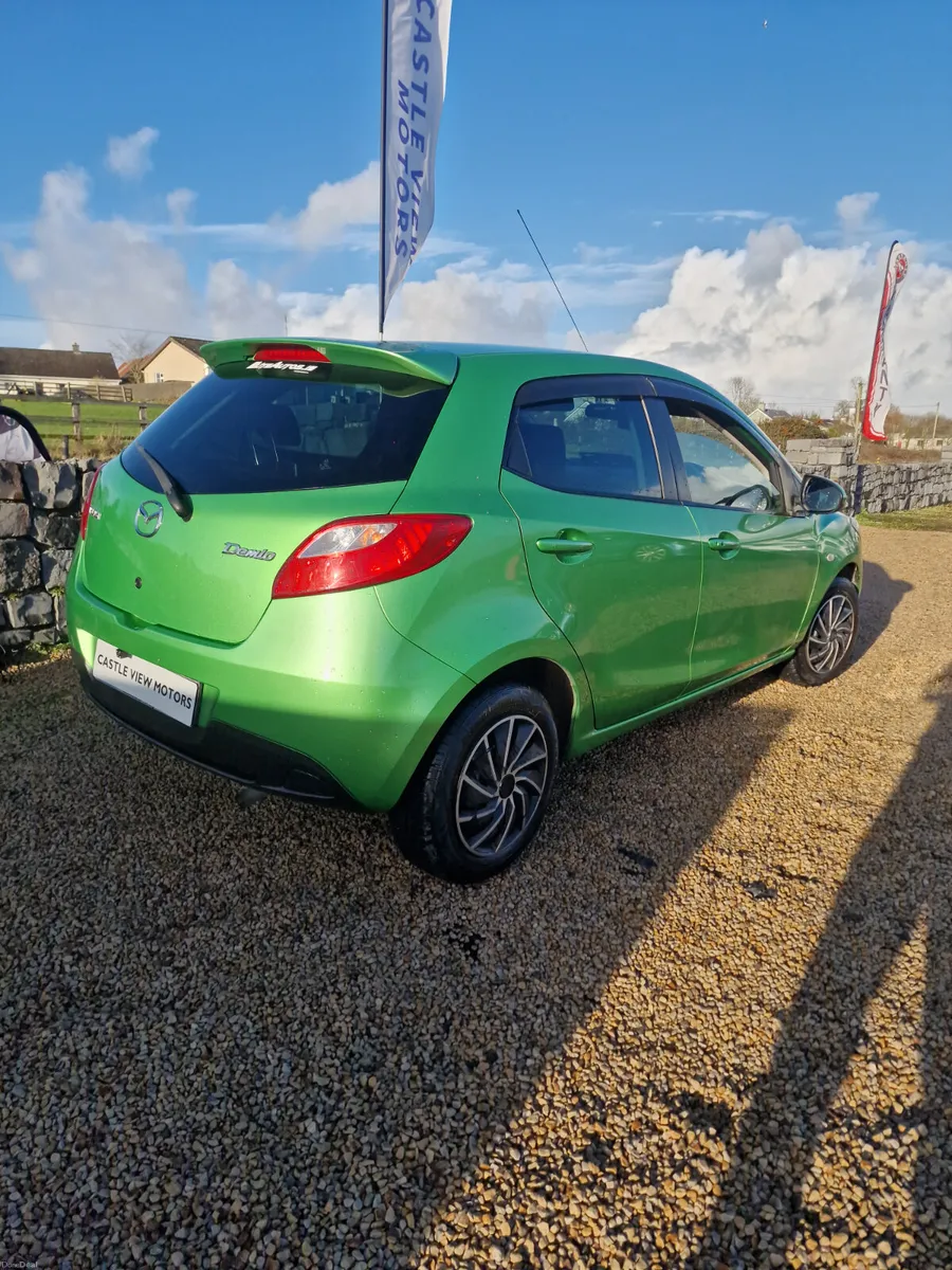 12 Mazda Demio 1.3 p Automatic - Image 2