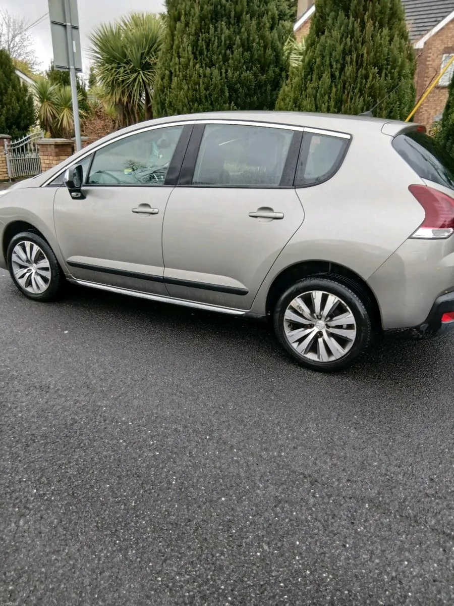 Peugout 3008 - Image 2