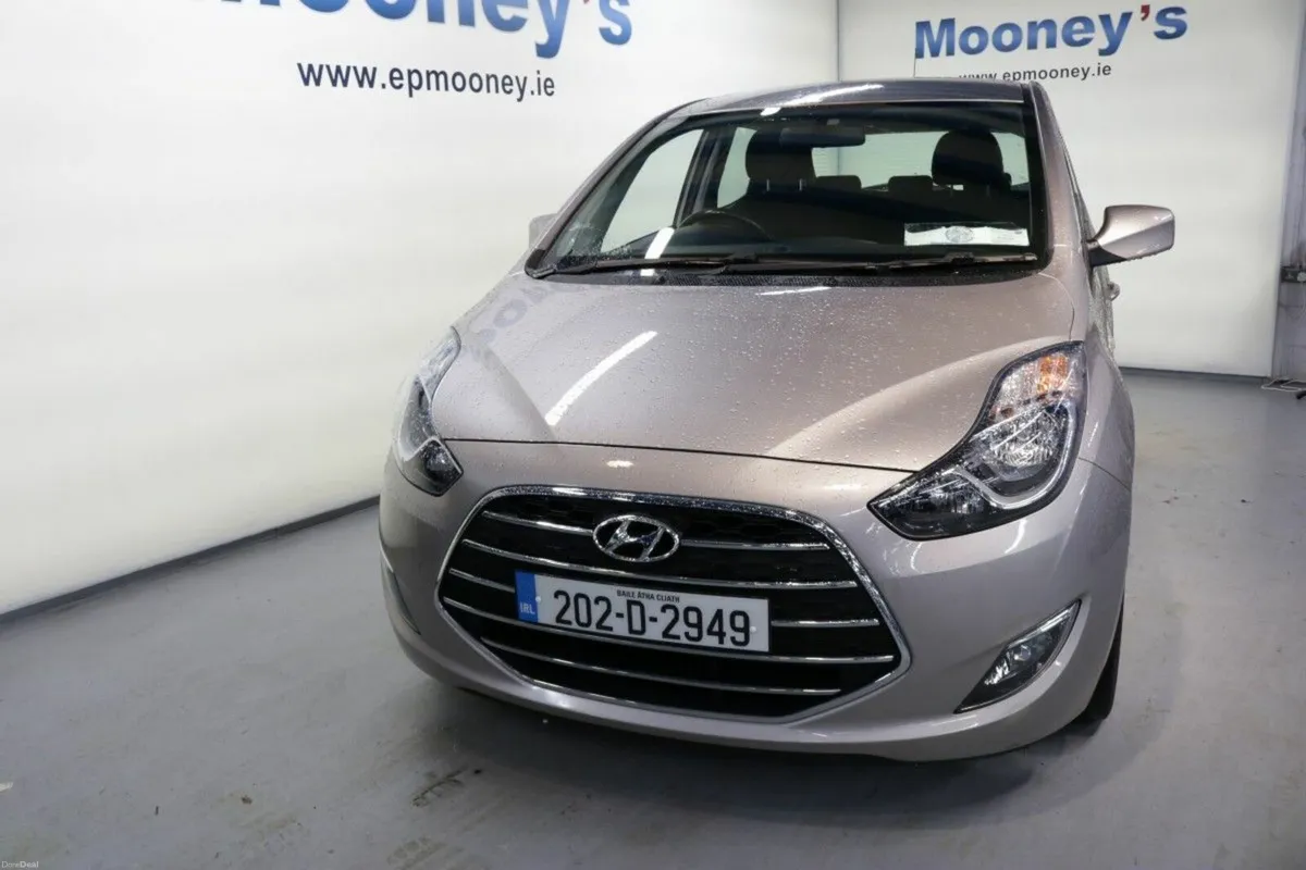Hyundai ix20 DELUXE 1.2L  PETROL HATCHBACK - Image 2