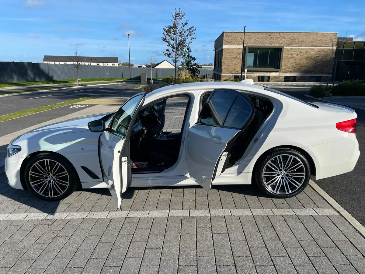 BMW 5-Series 2019 - Image 4