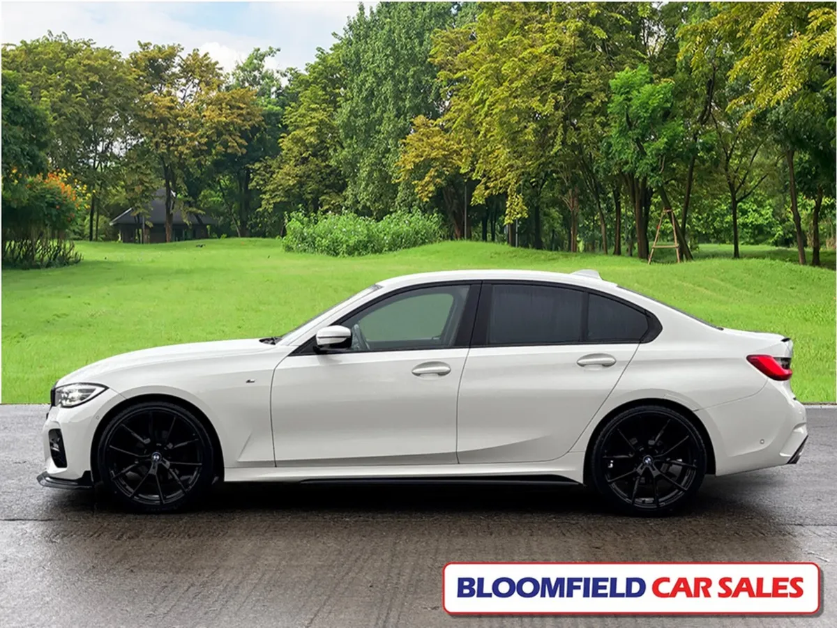 BMW 3-Series MSPORT , M-PERFORMANCE // IMMACULATE - Image 4