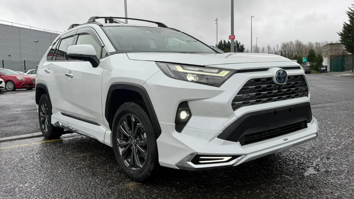 Toyota Rav4 2023 - Image 2