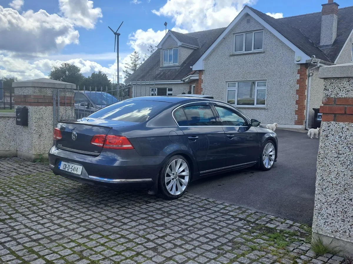 Volkswagen Passat 2013 - Image 4