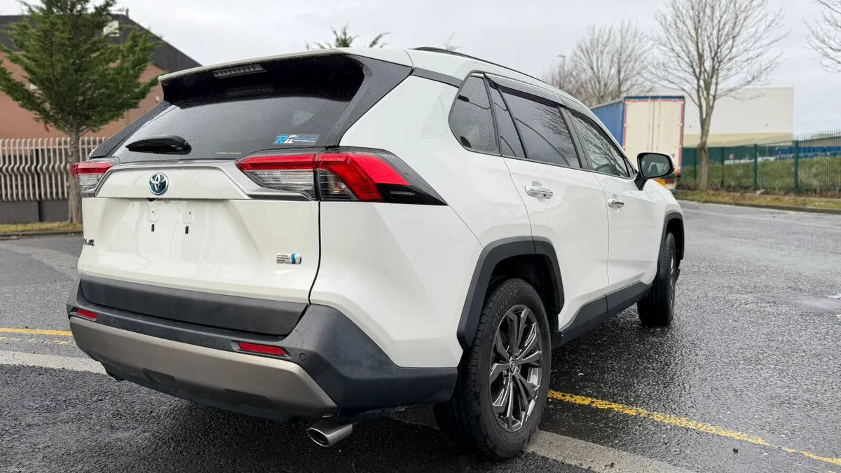 Toyota RAv4 2022 - Image 3