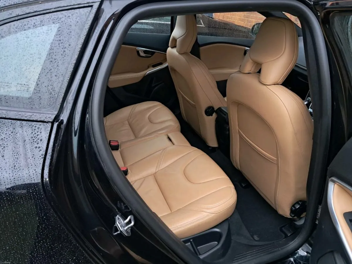 Volvo V40 2019 D3 150 BHP new timing belt - Image 2