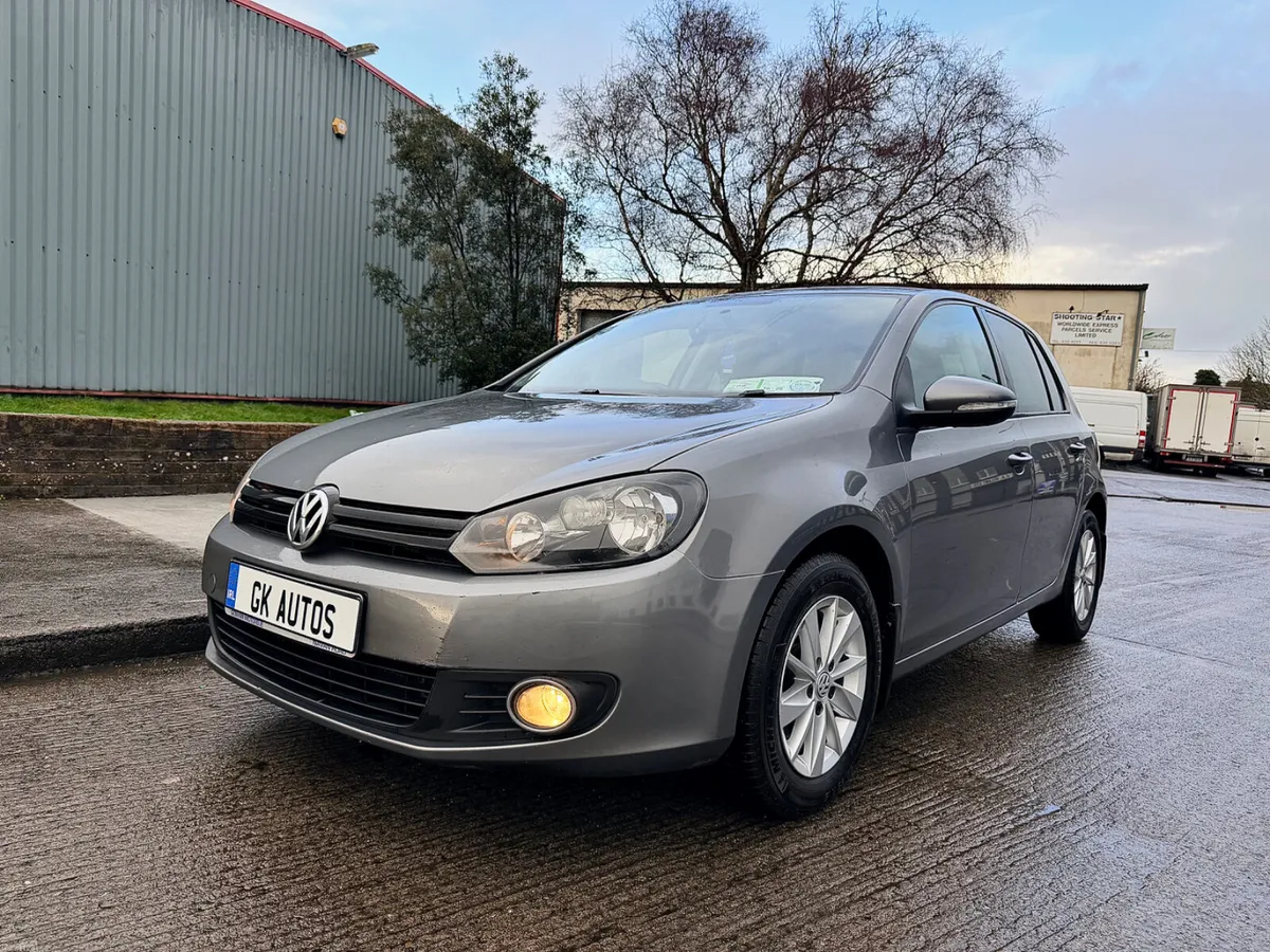 Volkswagen Golf 2011 Apple Carplay - Image 1