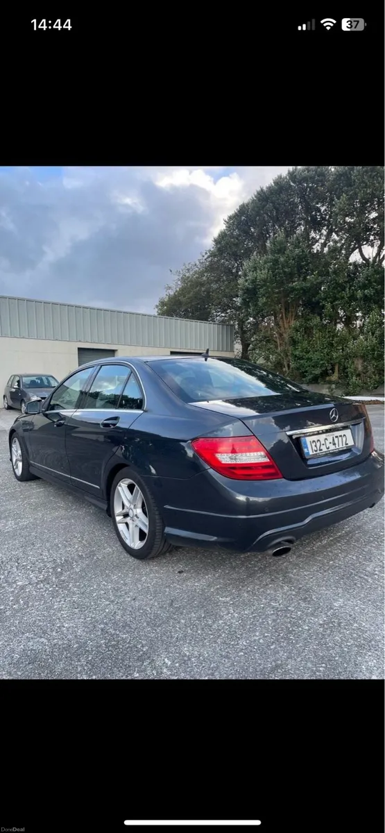 C220 AMG SPORT MANUAL - Image 3