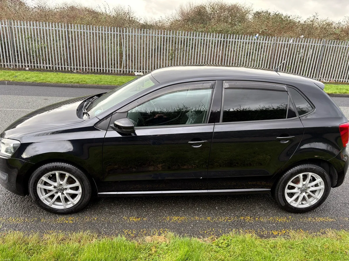 Volkswagen polo auto, tax and tested 08-26 - Image 4