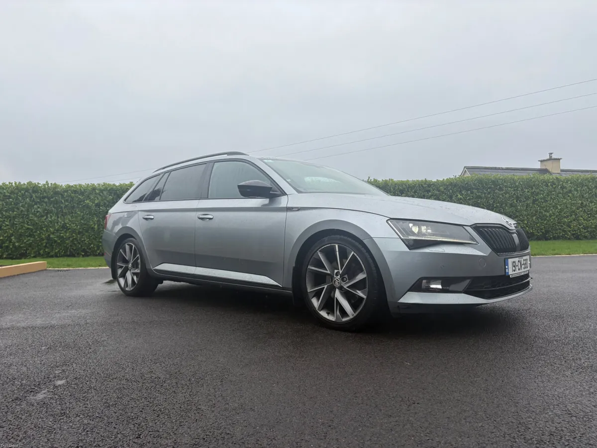Skoda Superb 2019 - Image 1