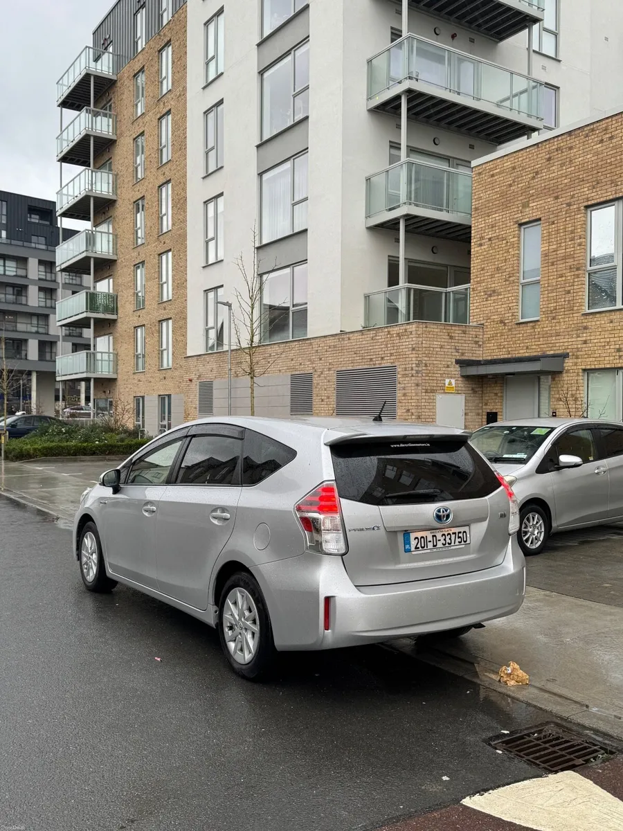 2020 Toyota Prius Alpha 5 Seater Hybrid - Image 4