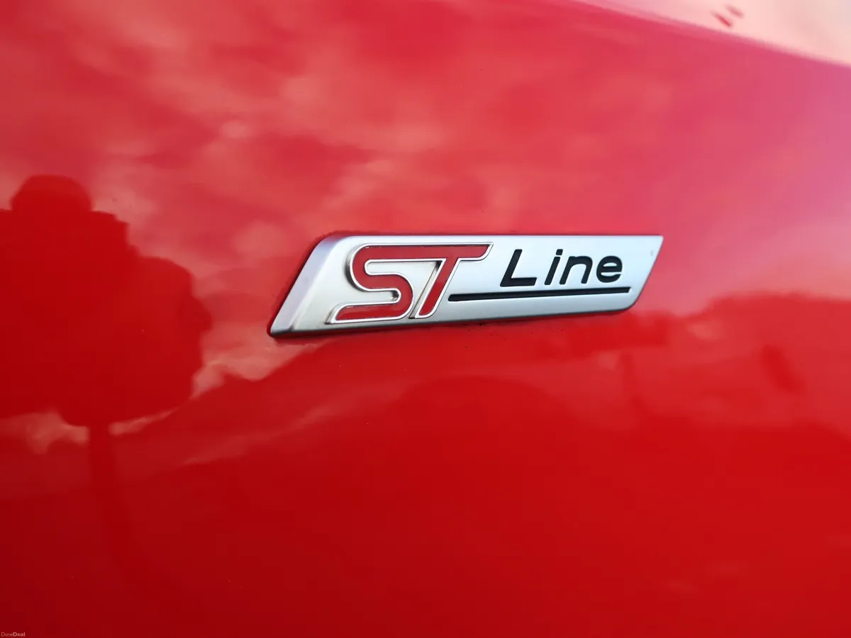 2021 FORD FOCUS 1.0T ST LINE EDITION 5DR 125 M6 - Image 4