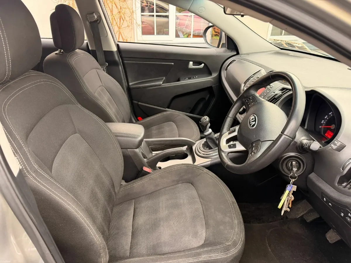 132 Kia Sportage 1.7 LX CRDI - Image 4