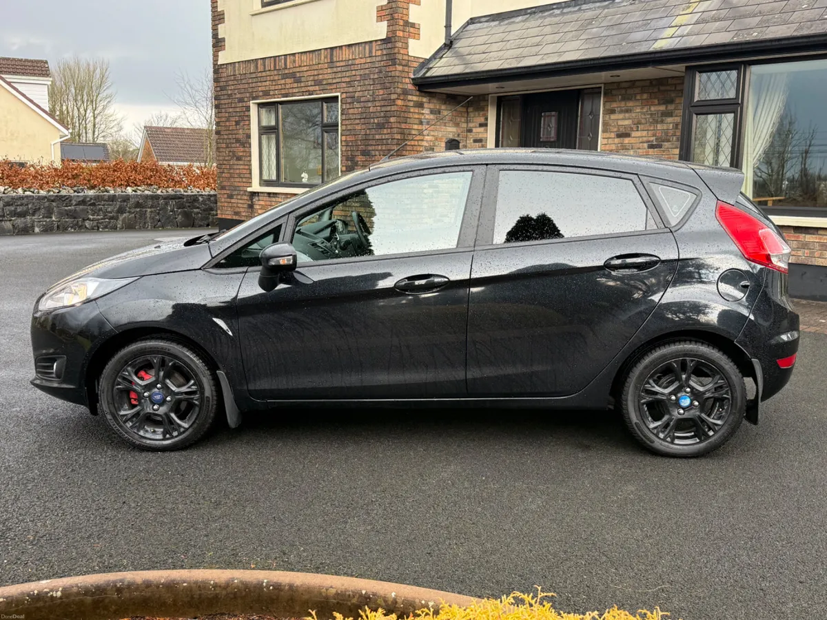 Excellent Condition *Diesel* 142 Ford Fiesta! - Image 4