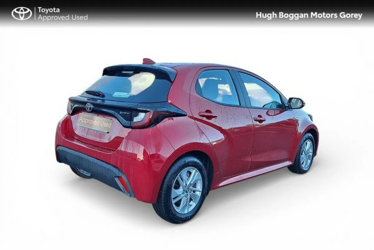 Toyota Yaris YARIS 1.5 LUNA - Image 2