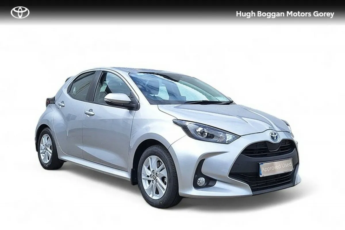 Toyota Yaris HYBRID 115 LUNA - Image 1
