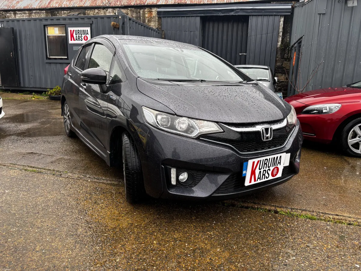 Honda Fit Hybrid 2016 /High Spec – Brown –22,000KM - Image 1