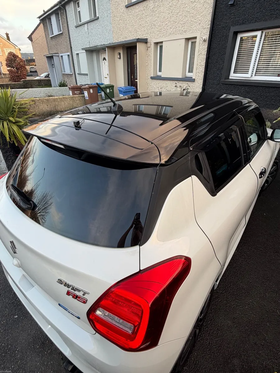 Suzuki Swift Rs 1.2  HYBIRD ,AUTOMATIC. - Image 4