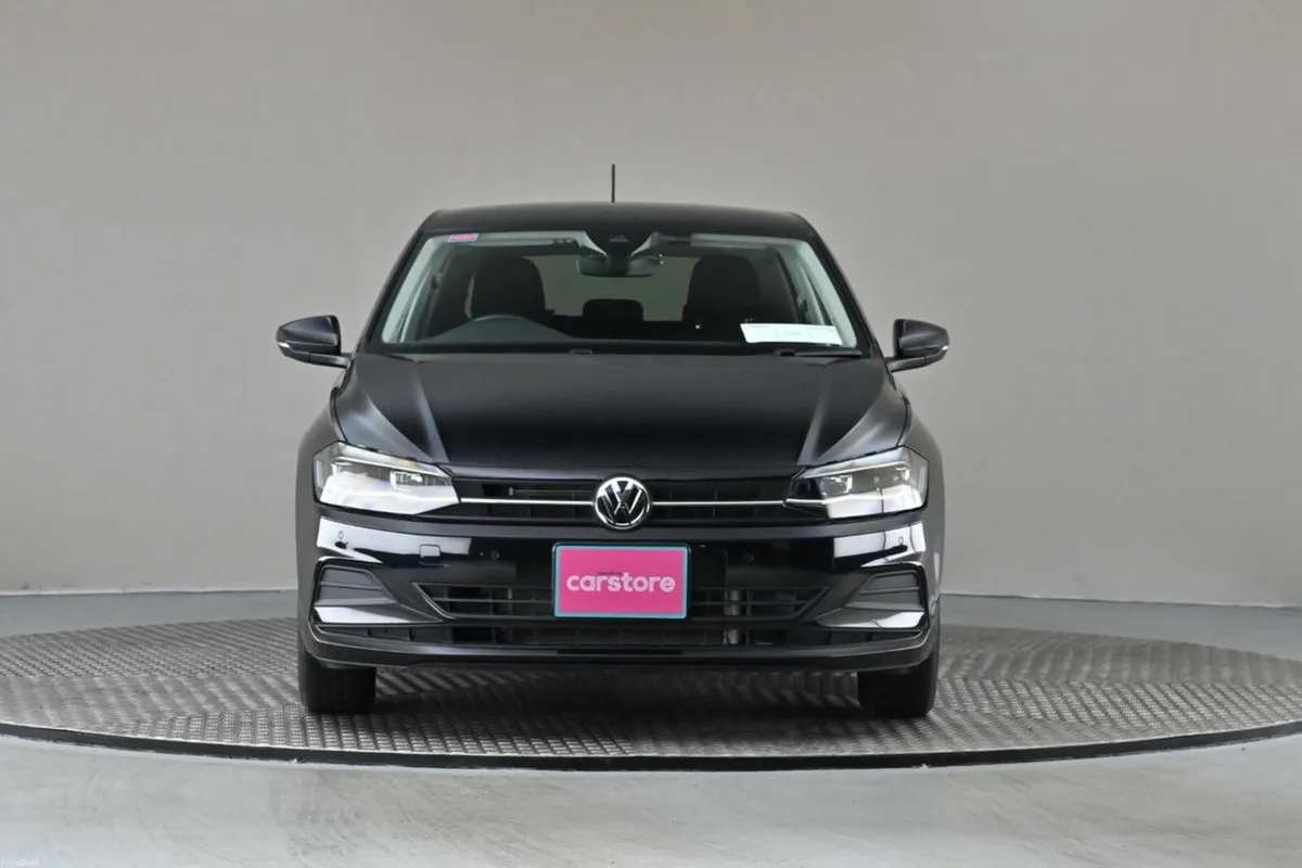 Volkswagen Polo 1.0 TSI DSG COMFORTLINE **CARPLAY* - Image 2