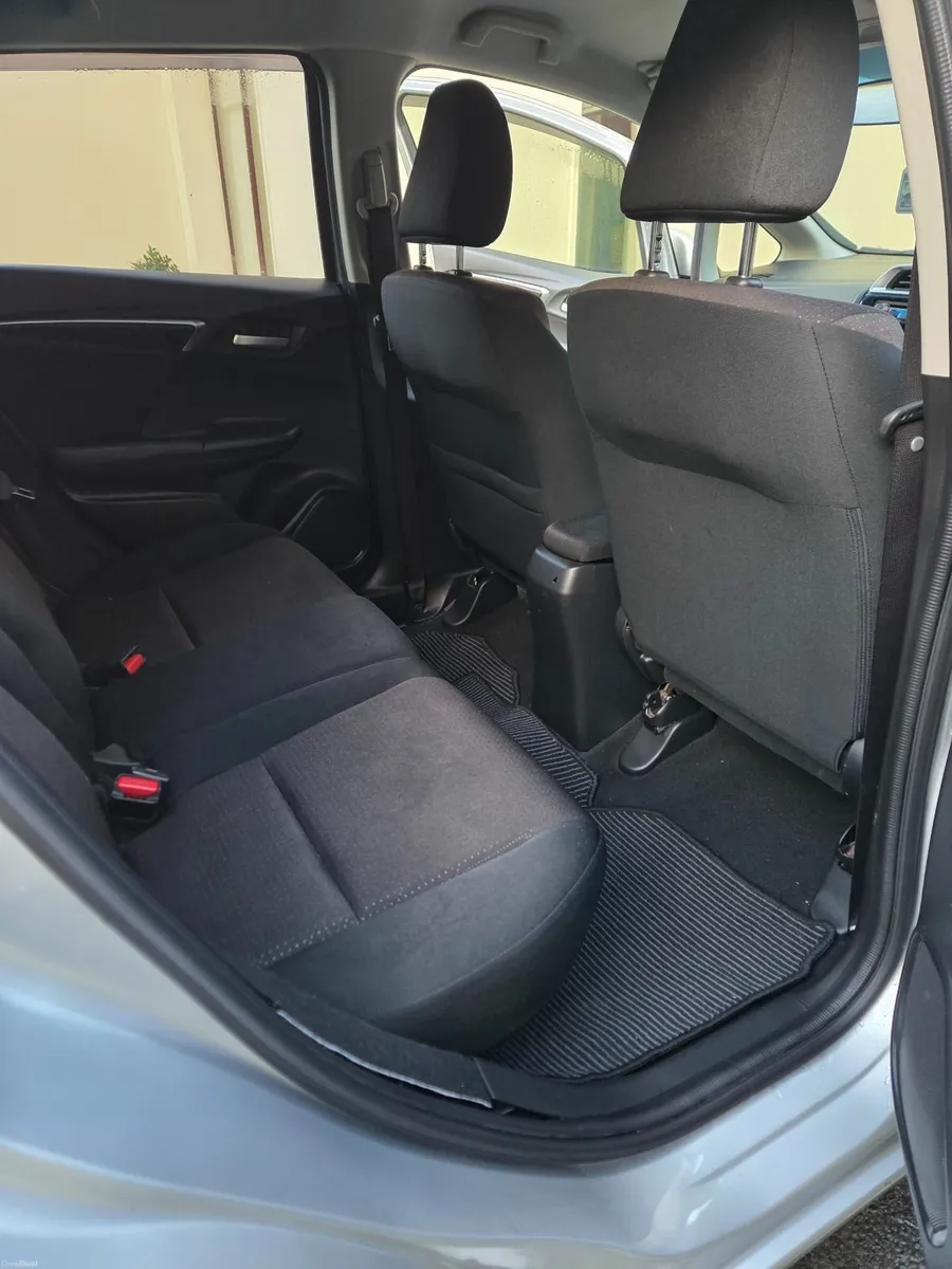 Honda Fit 2015 - Image 3