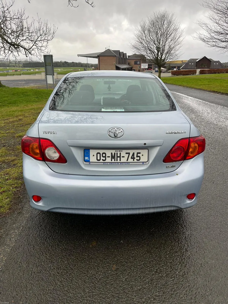 Toyota Corolla 2009 trade sale - Image 4