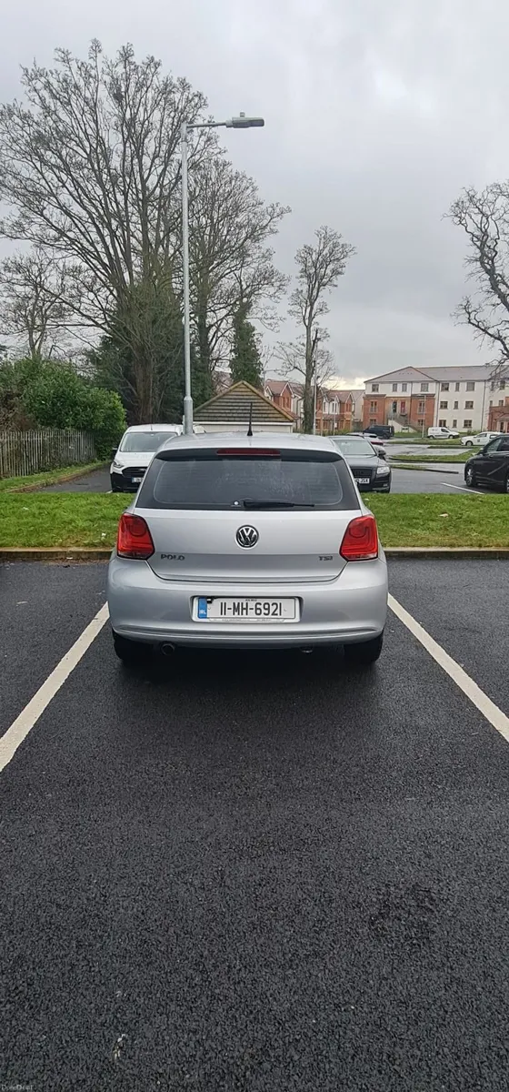 Volkswagen Polo 2011, 53k km Automatic - Image 3