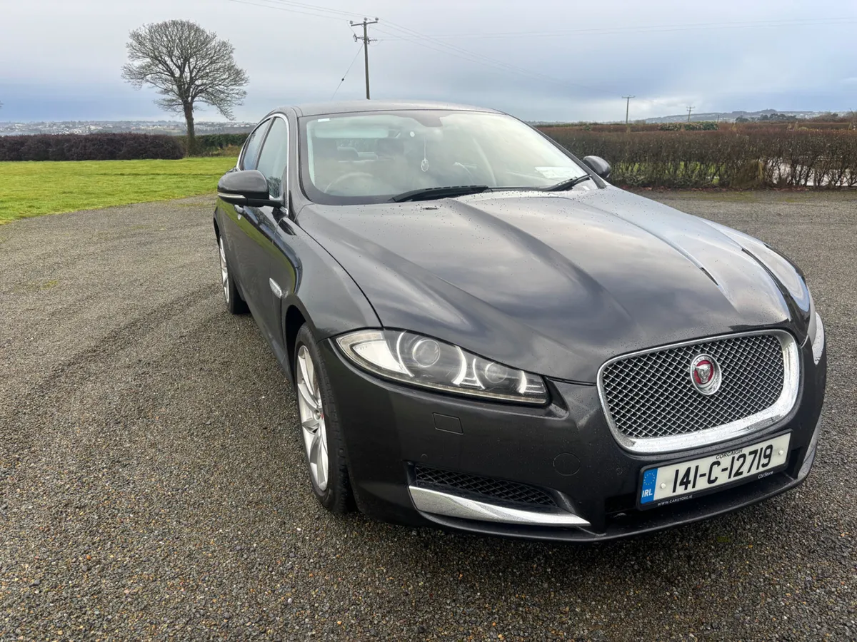 2014 Jaguar XF 3 ltr premium DSL - Image 2