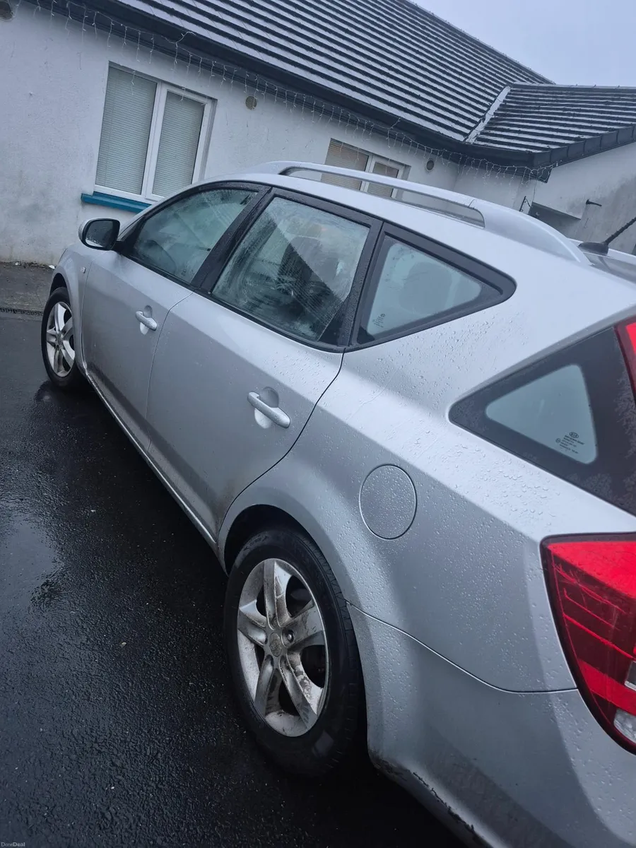 Kia Ceed 2012 - Image 1