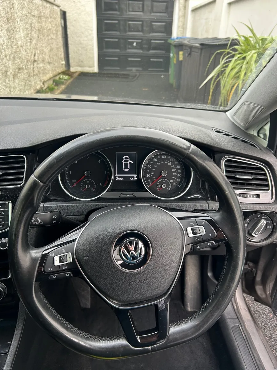 Volkswagen Golf 2014 - Image 3