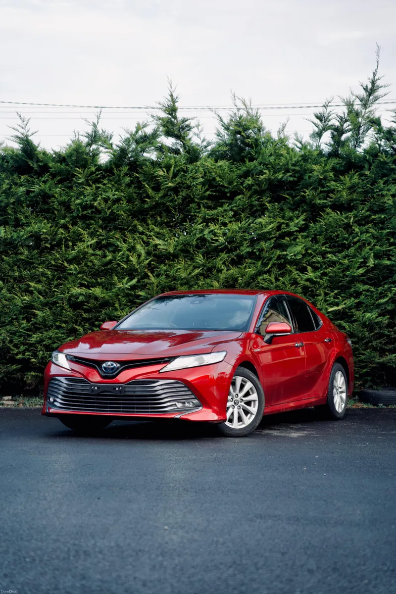 🌟Toyota 2.5 Camry Petrol Hybrid 2017 🌟 - Image 1