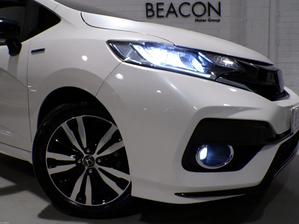 **ONLY 26,000 MILES**HONDA FIT HYBRID S-TYPE SPORT - Image 3