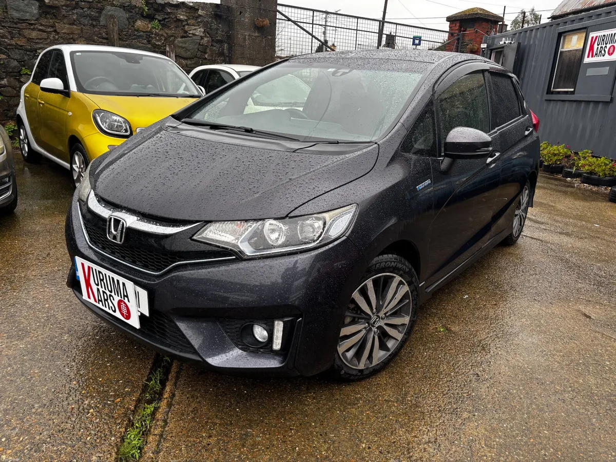 Honda Fit Hybrid 2016 /High Spec – Brown –22,000KM - Image 3