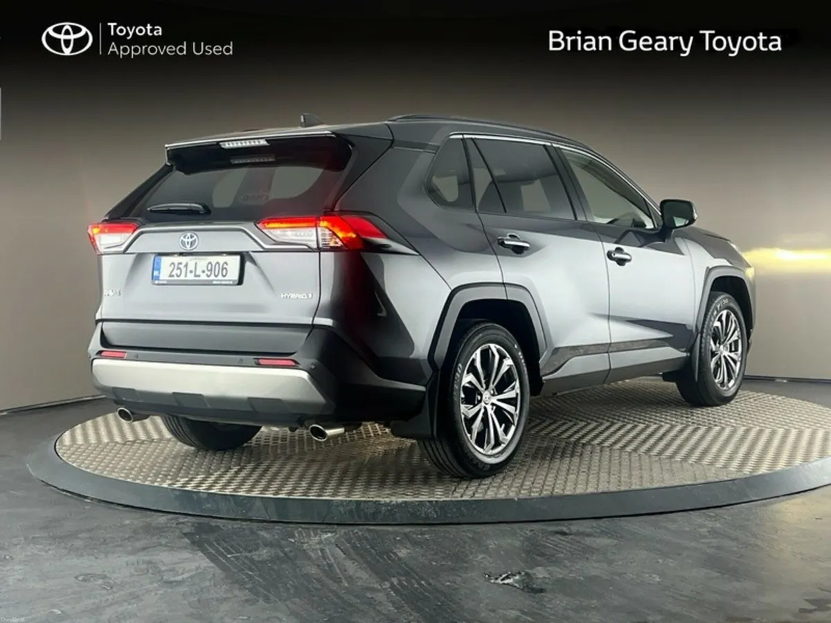 Toyota RAV4 HYBRID SOL - Image 2