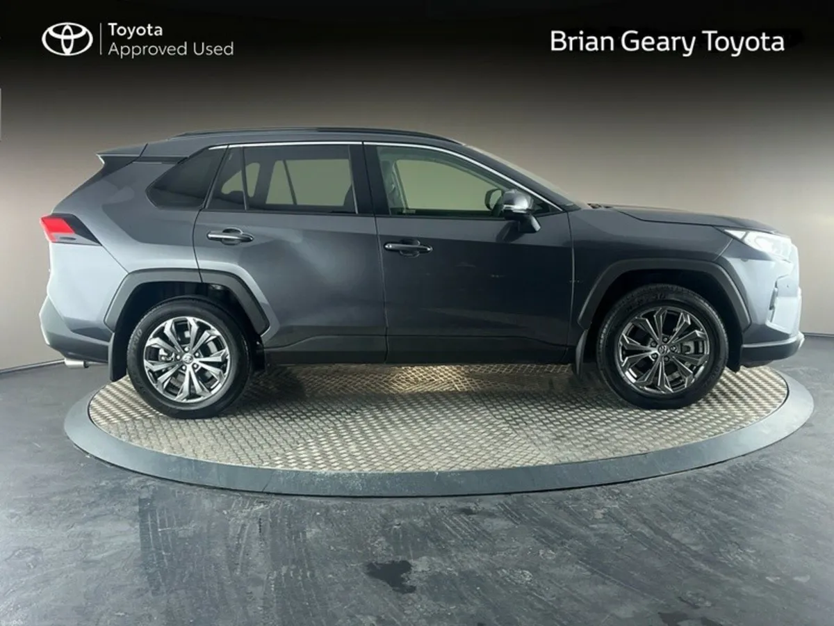 Toyota RAV4 HYBRID SOL - Image 3