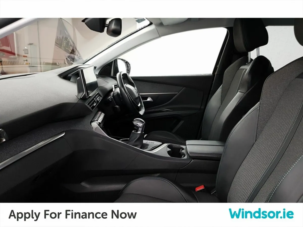 Peugeot 5008 1.5 BlueHDi 130bhp Allure - Image 4