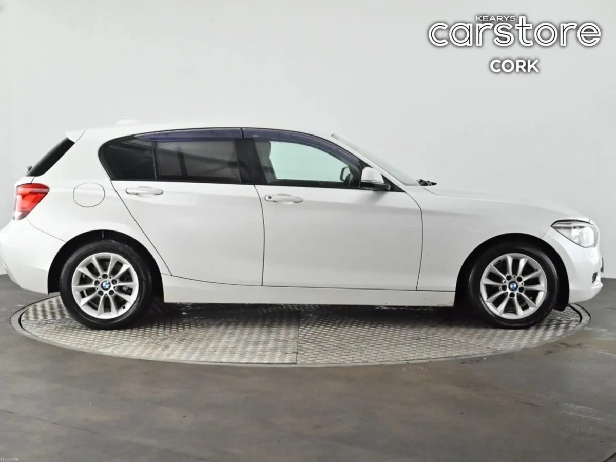 BMW 1-Series 116i ES Auto - Image 2