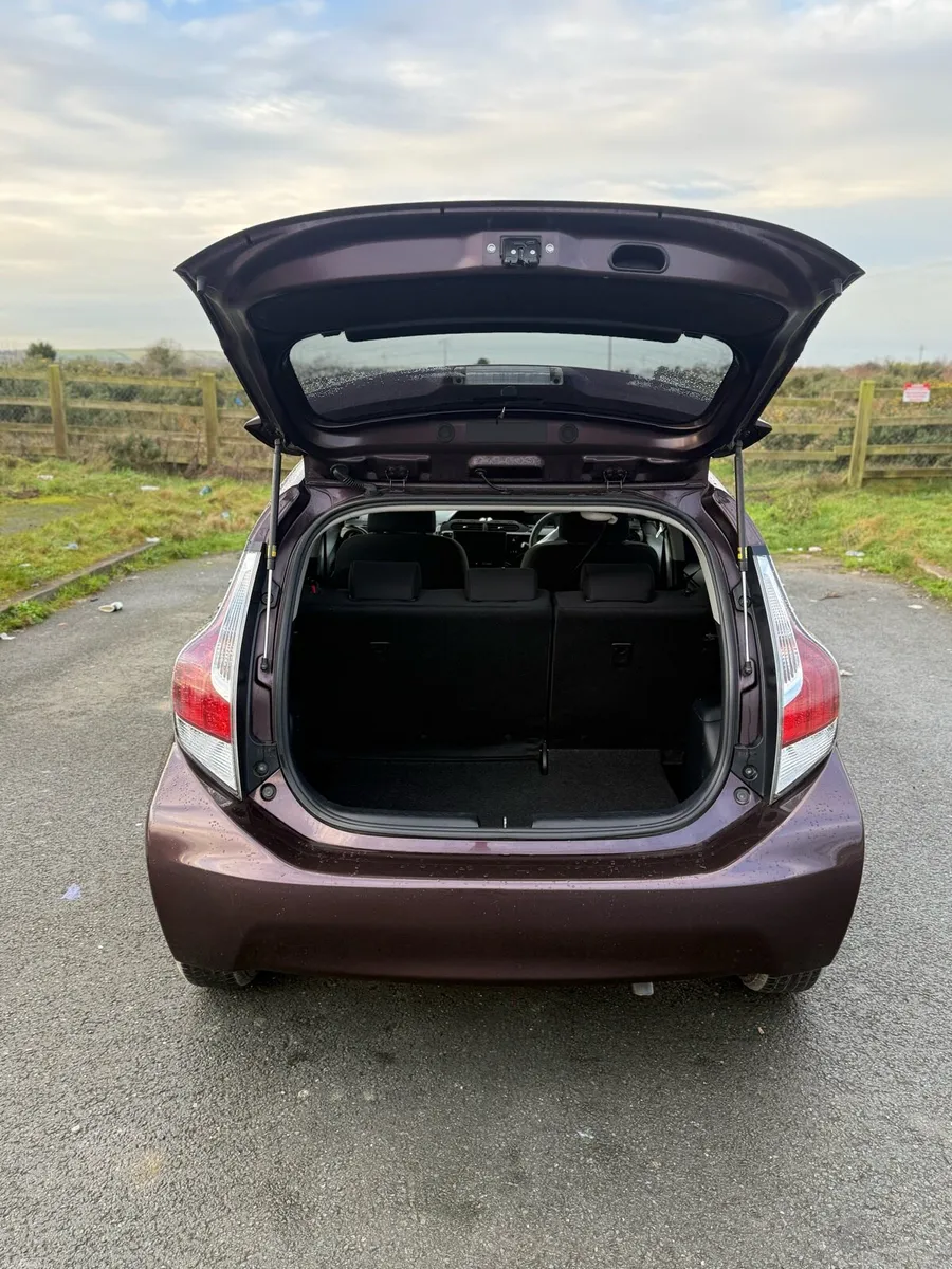 151 Toyota Aqua 1.5 Hybrid Fresh Import Push Start - Image 4