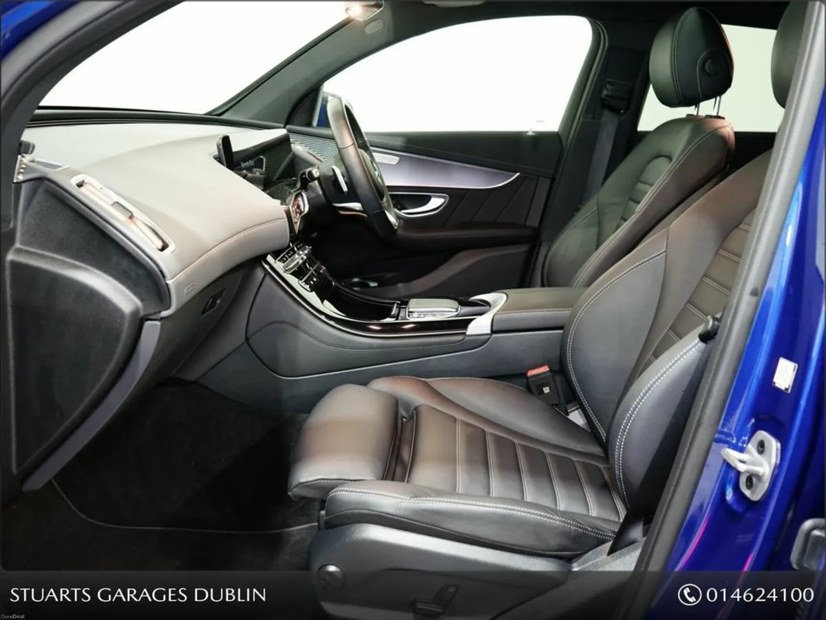 Mercedes-Benz EQC EQC 400 AMG LINE: SPECTRAL BLUE - Image 3