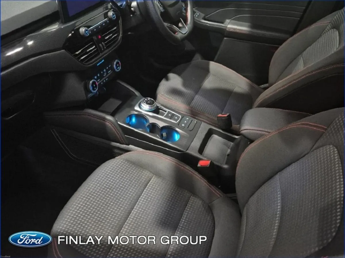 Ford Kuga 2.5 Duratec 225PS PHEV ST-Line Auto - Image 4