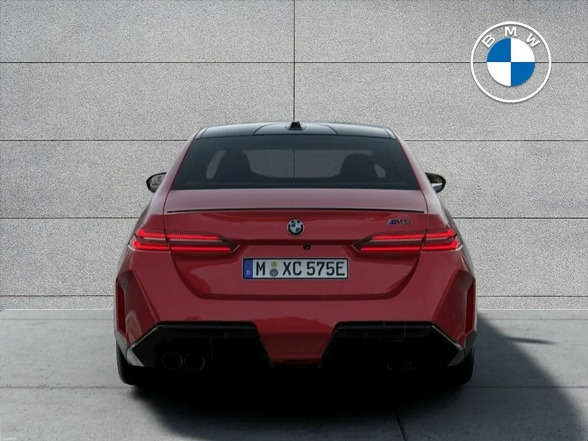 BMW M5 M5 Saloon - Image 3