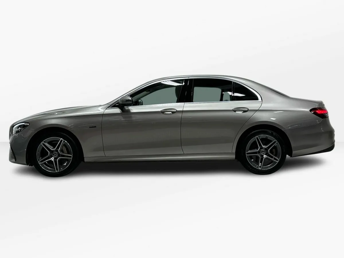 Mercedes-Benz E-Class E300 DE AMG Exterior Line PH - Image 5